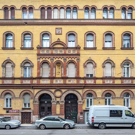 Cozy & Central Apartment With 2-Bedroom Budapest Exterior foto