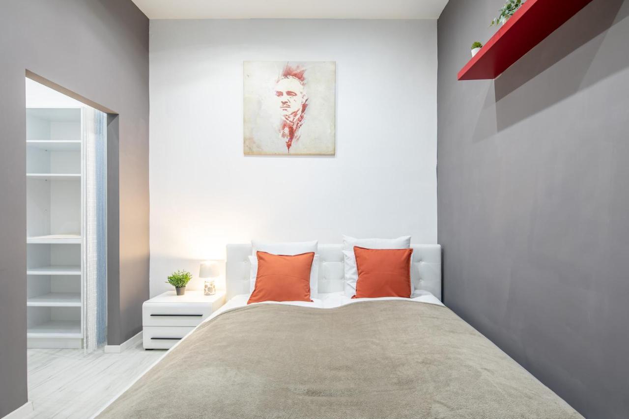 Cozy & Central Apartment With 2-Bedroom Budapest Exterior foto